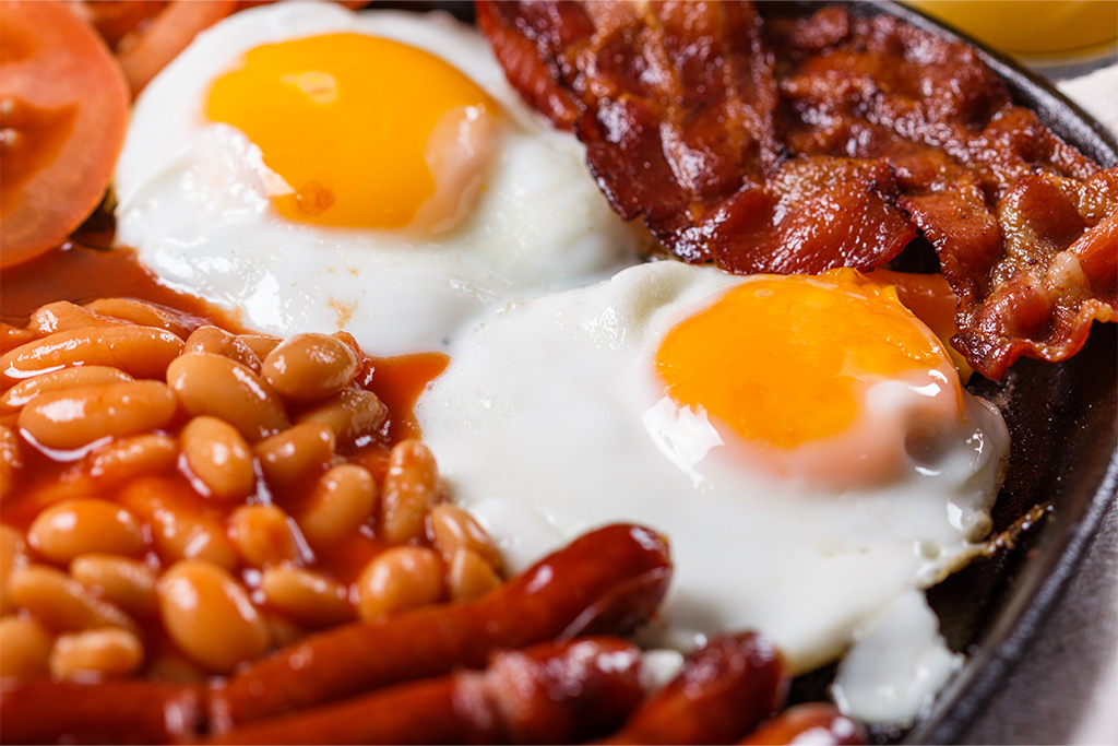 Bacon, beans and bullseyes: Our guide to the Cotswolds' best brekkies